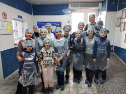 8 марта 2023 г. коллектив Центра «Гармония» посетил кондитерскую фабрику им. А.А. Бахарева в городе Рыбинск